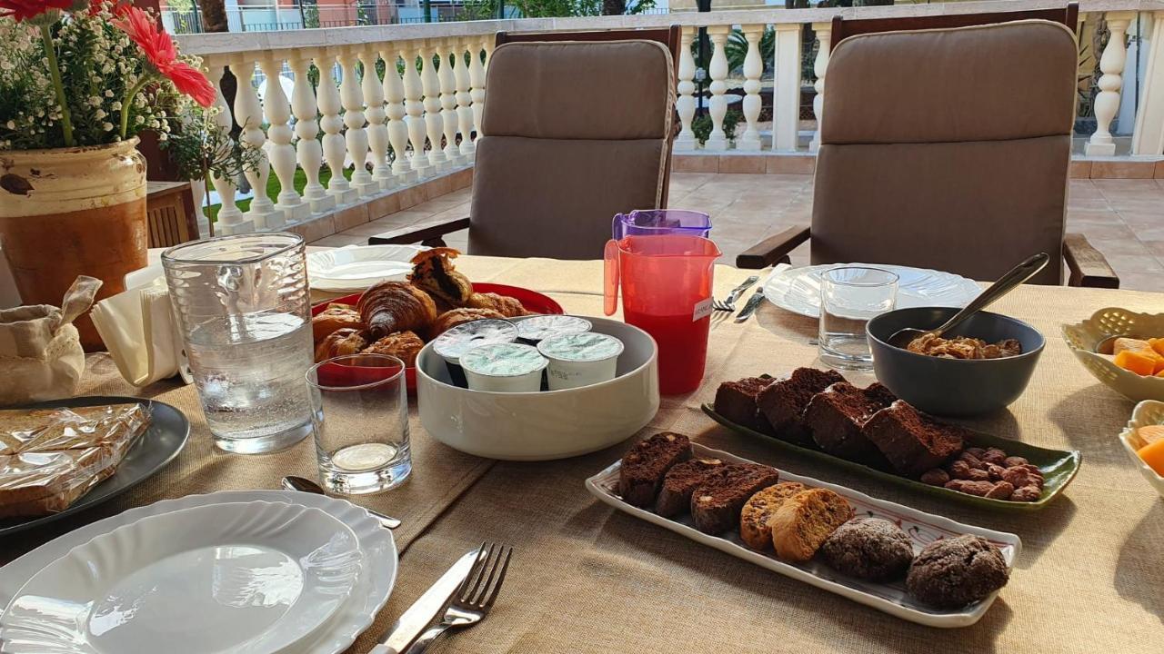 B&B Giardino Delle Delizie กราวีนา อิน ปูเลีย ภายนอก รูปภาพ
