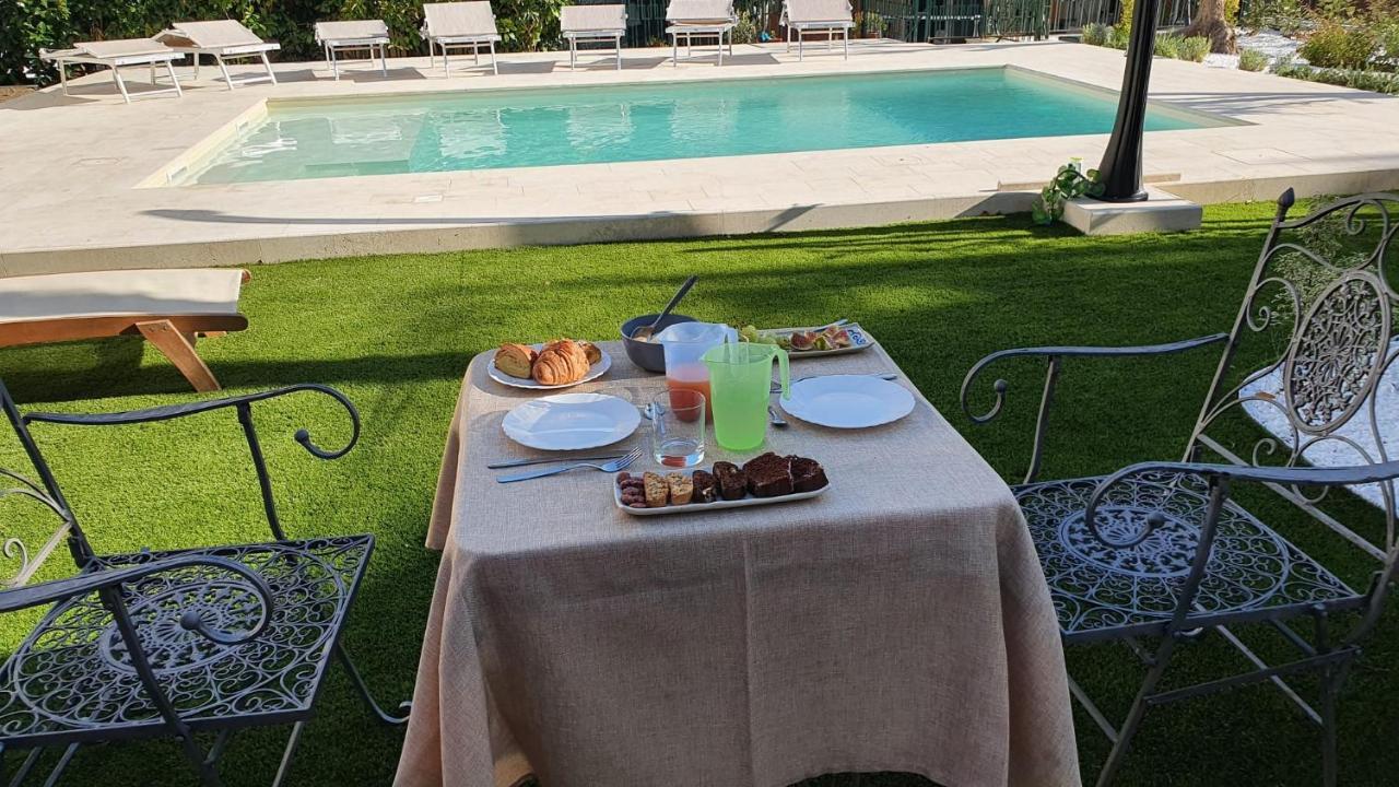 B&B Giardino Delle Delizie กราวีนา อิน ปูเลีย ภายนอก รูปภาพ