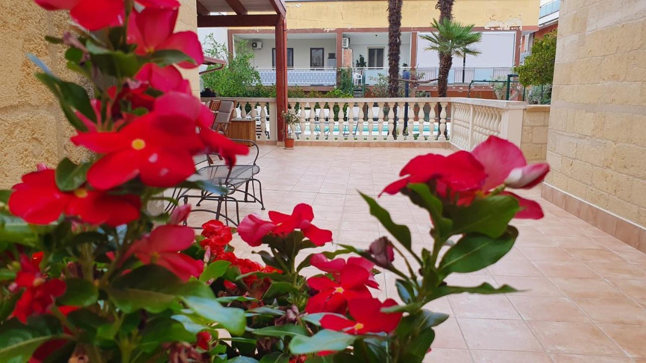 B&B Giardino Delle Delizie กราวีนา อิน ปูเลีย ภายนอก รูปภาพ