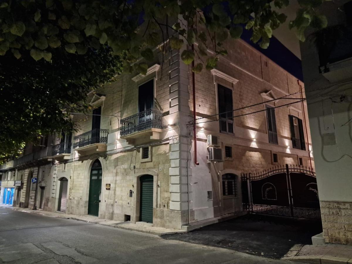 B&B Giardino Delle Delizie กราวีนา อิน ปูเลีย ภายนอก รูปภาพ