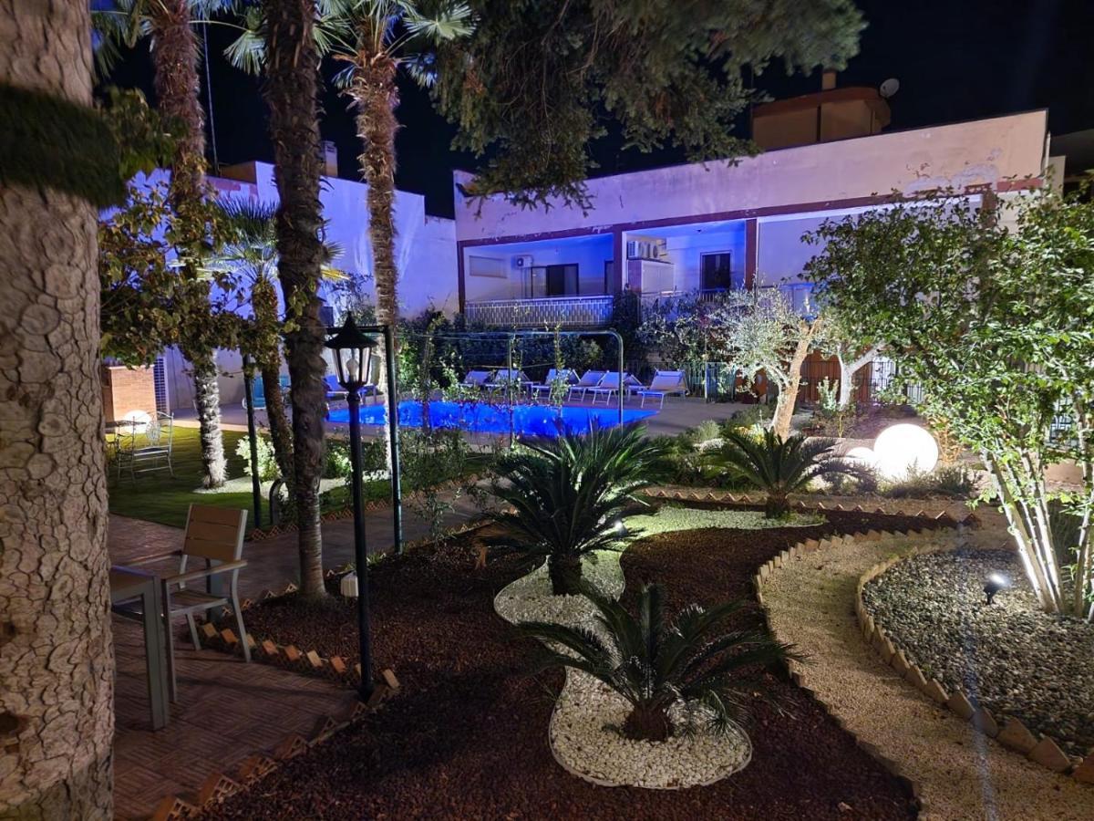 B&B Giardino Delle Delizie กราวีนา อิน ปูเลีย ภายนอก รูปภาพ